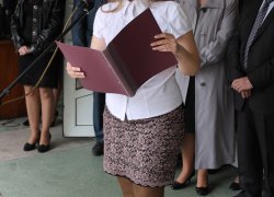 Студентка 1-го курсу Вікторія Уманчик висловила теплі слова подяки на адресу випускників, наголосивши, що вони будуть гідно продовжувати традиції своїх попередників